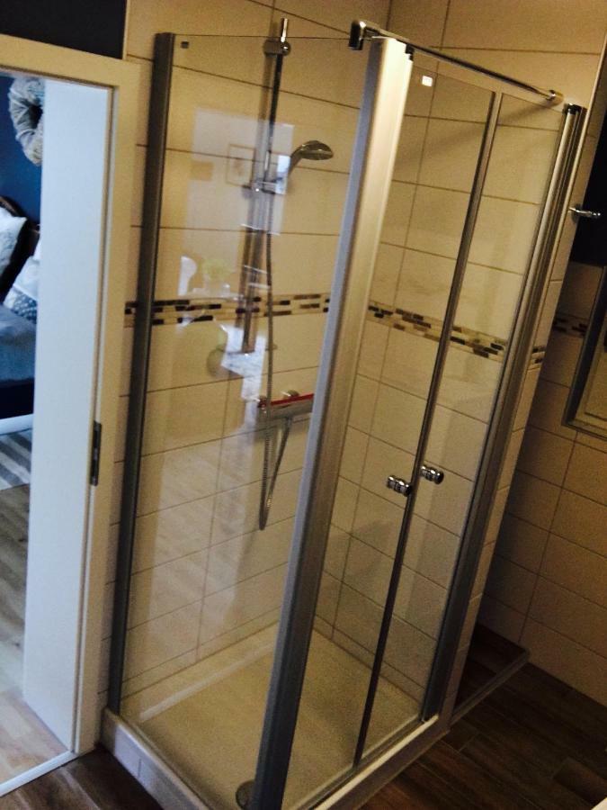 Heuchelheim-Klingen Gaestehaus Sellemols Ferienwohnung Korbmacher מראה חיצוני תמונה