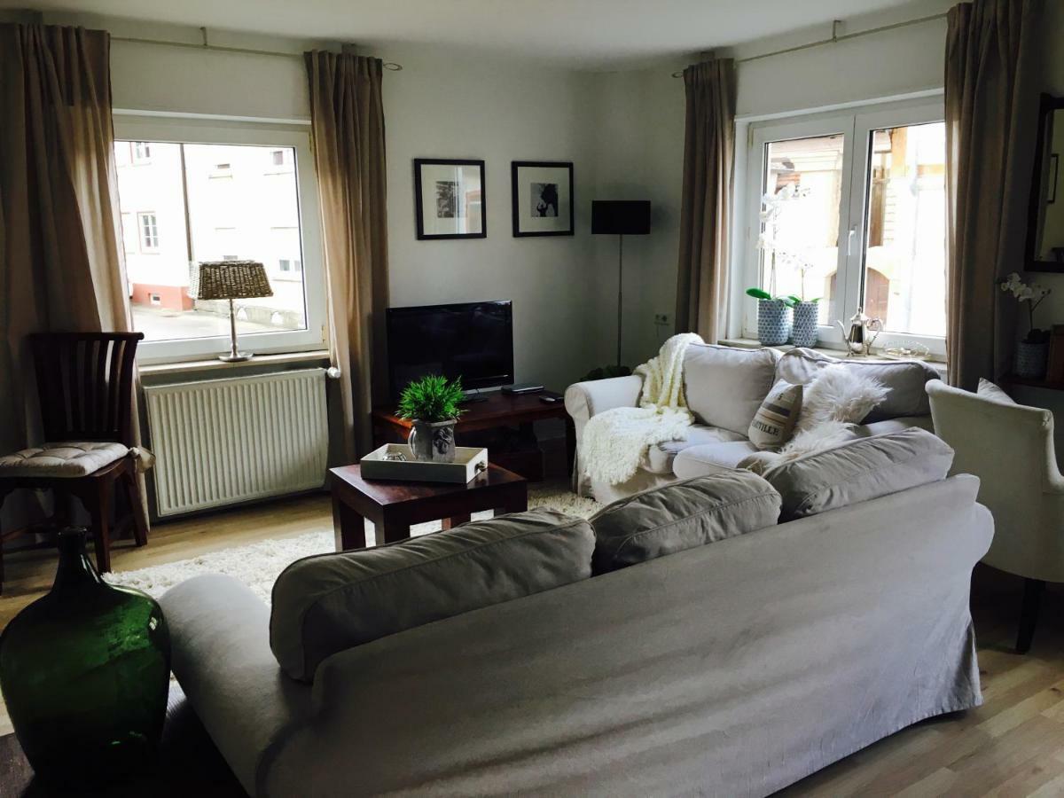 Heuchelheim-Klingen Gaestehaus Sellemols Ferienwohnung Korbmacher מראה חיצוני תמונה